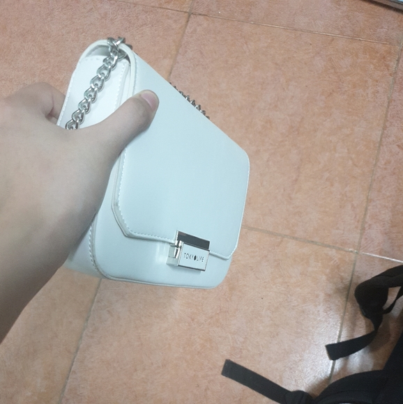 New Summer Style Milk White Leather Crossbody Bag - Picture 4 of 4